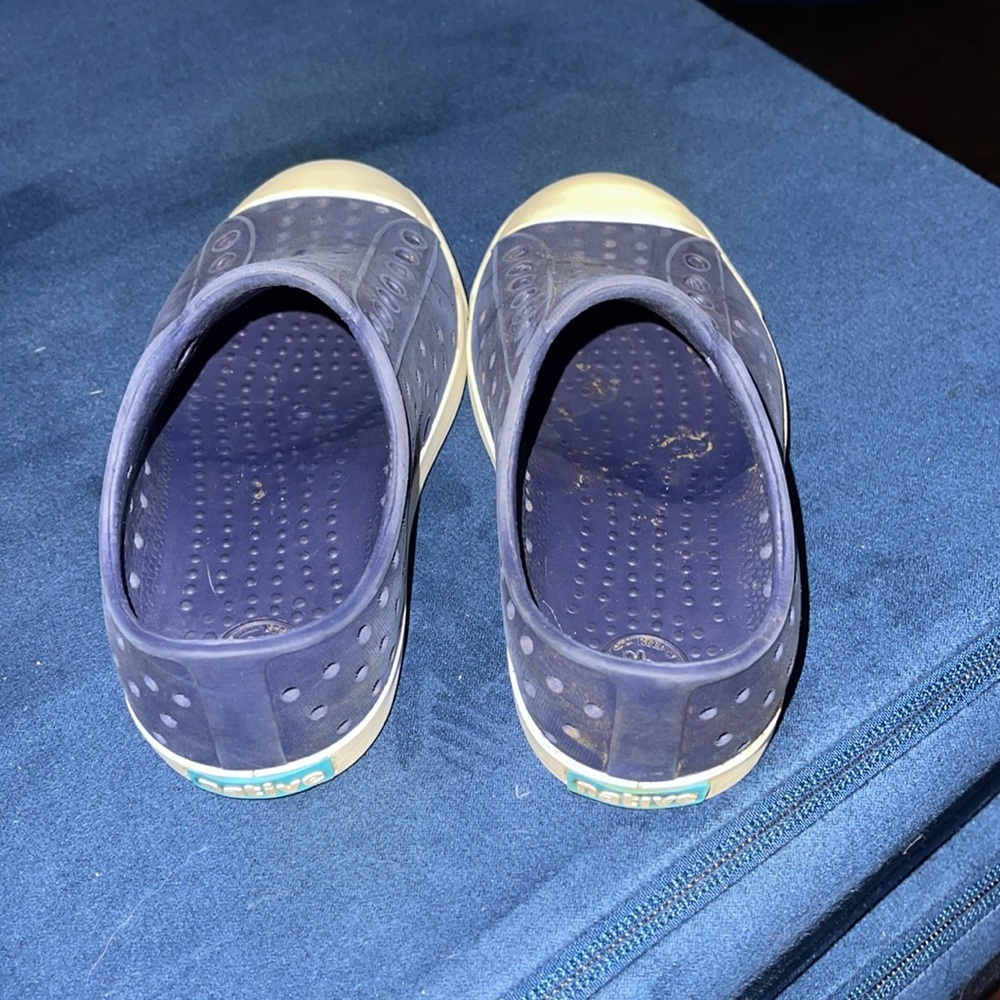 Native shoes - Picture 2 of 2